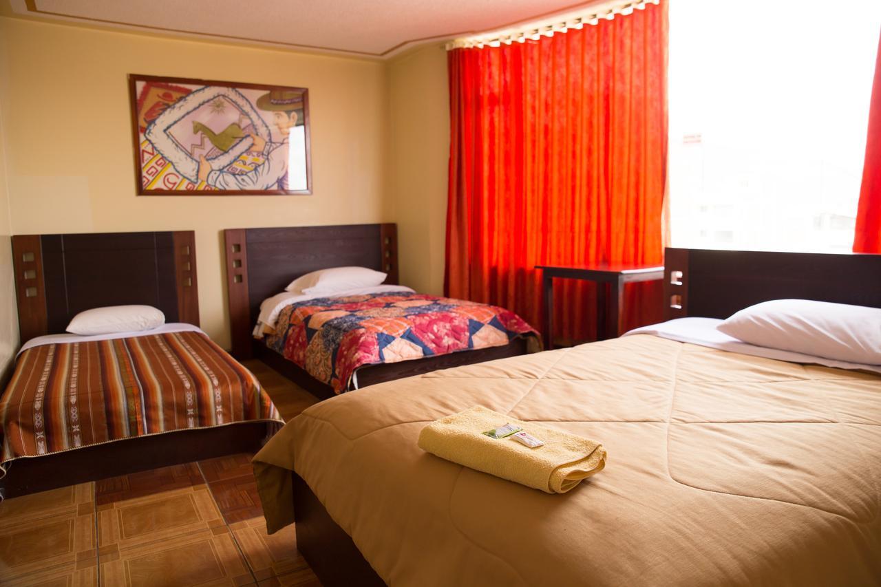 Mashy'S Hostal Otavalo Exterior photo